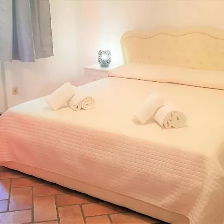 Santa Croce Modern With Two Bedrooms Apartment