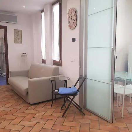 Santa Croce Modern With Two Bedrooms Turin